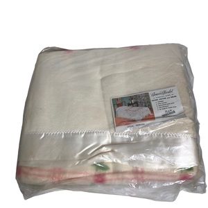 Vintage Beacon Blanket Satin Trim Twin/Full 72 x 90 Therma-Weave. New